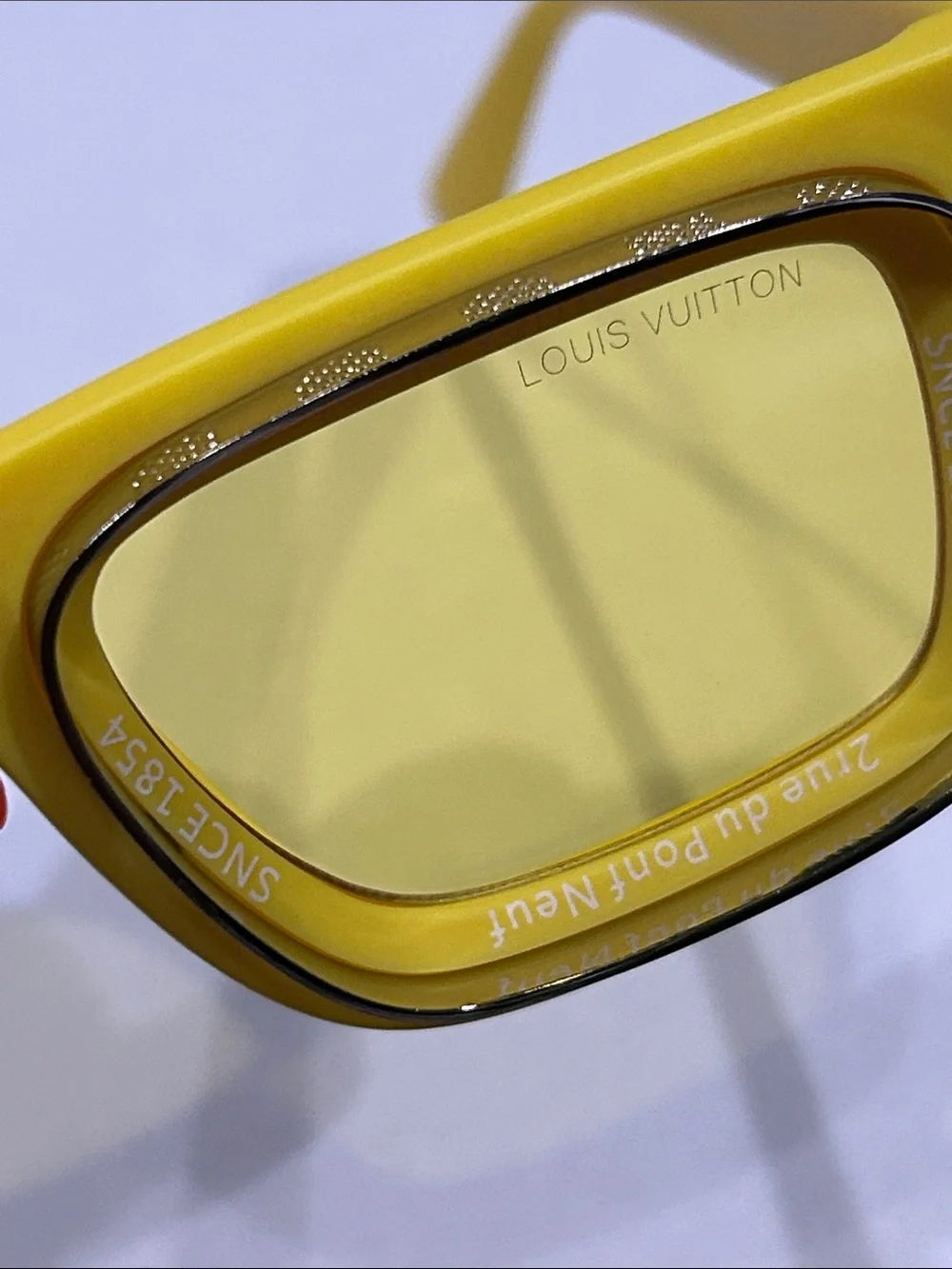 None yellow shade